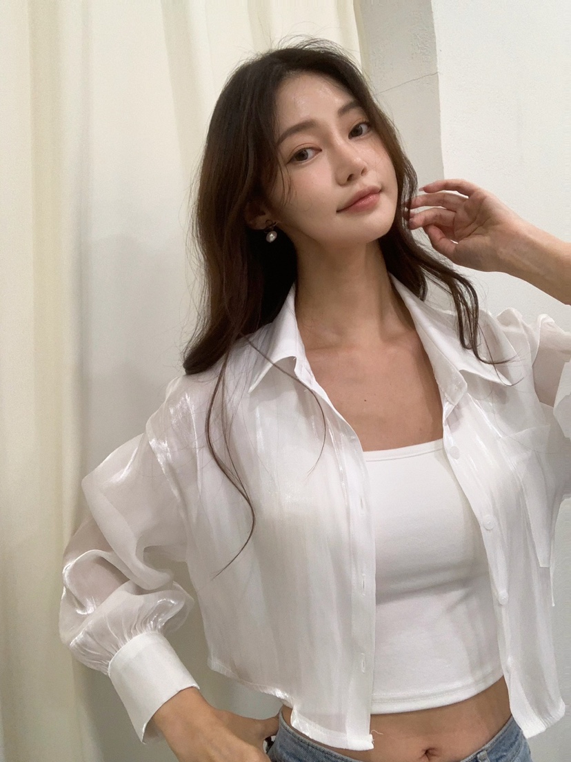 BANI BLUSH東大門實拍女士新品人氣熱賣時尚真品襯衫蕾絲衫BANI BLUSH襯衫/蕾絲衫