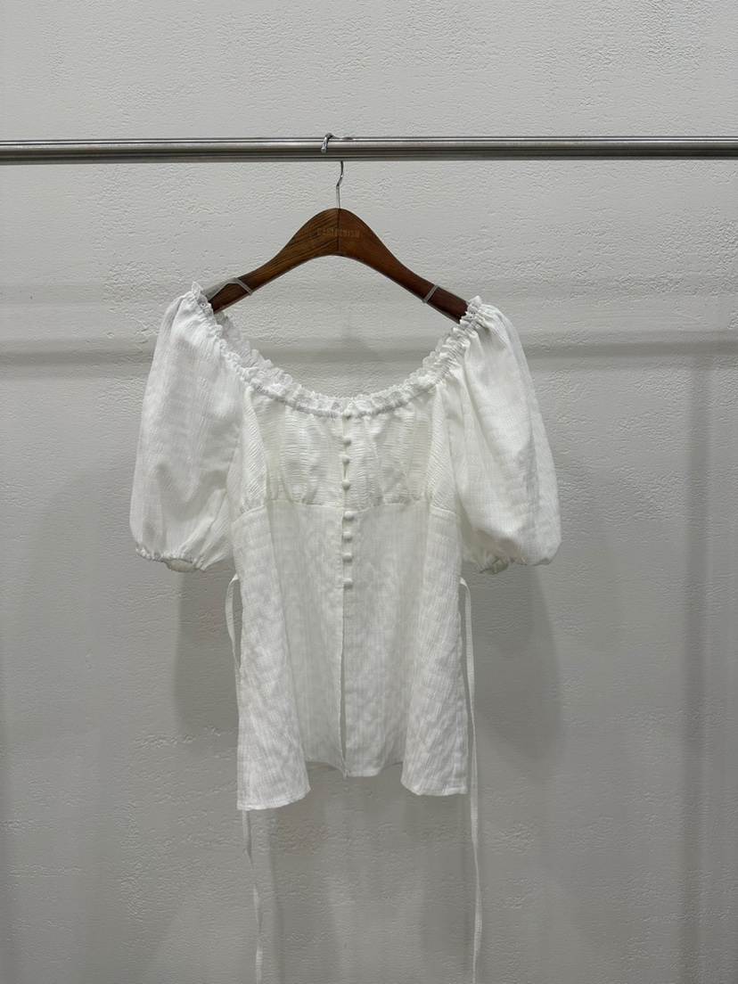 BANI BLUSH韓國代購女裝新品休閑真品推薦時尚熱賣襯衫蕾絲衫BANI BLUSH襯衫/蕾絲衫