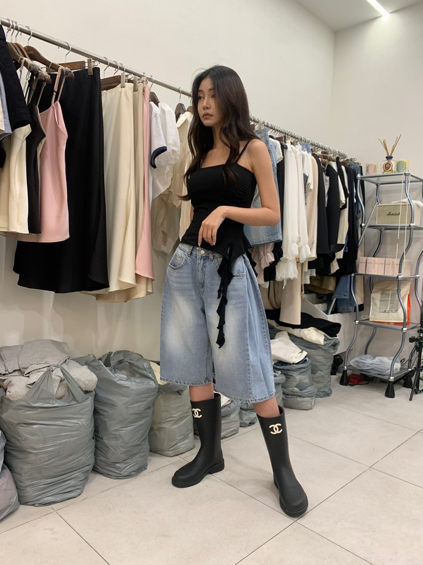 BANI BLUSH韓國直郵女裝新款真品推薦職業人氣時尚吊帶背心BANI BLUSH吊帶/背心