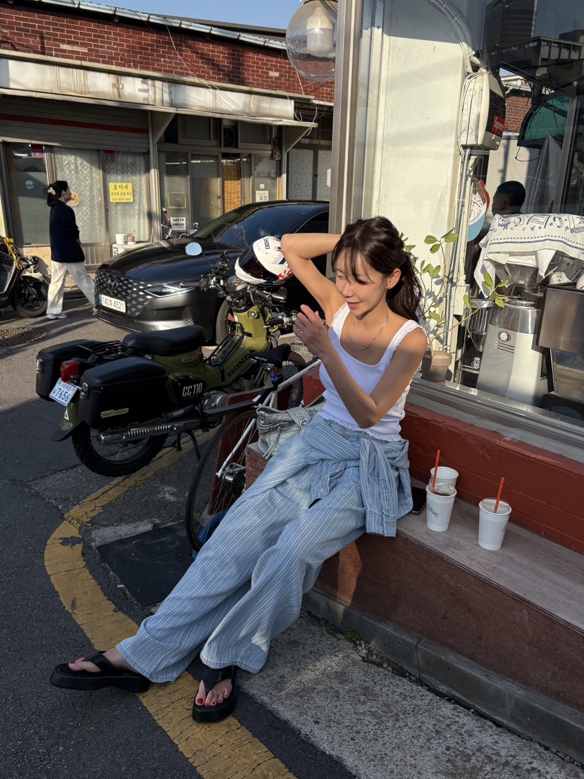 SUNDER MARKET東大門代購女士新品時尚真品熱賣休閑牛仔褲SUNDER MARKET牛仔褲