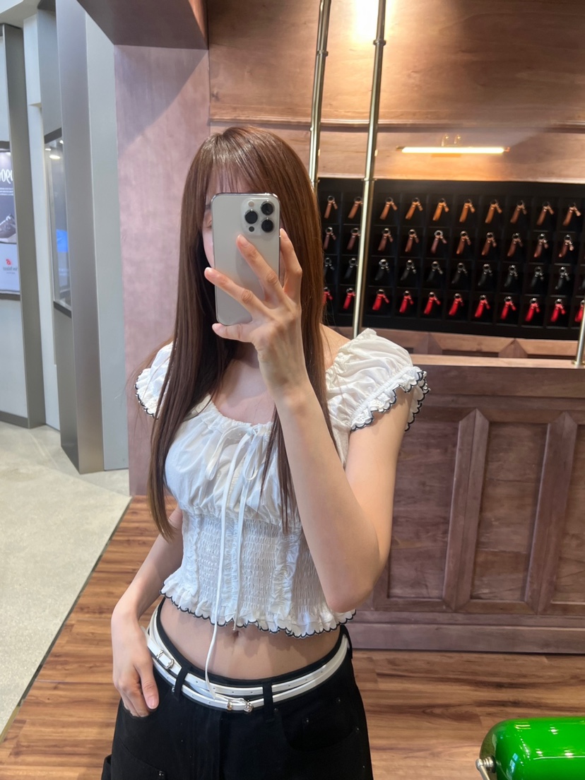 BANI BLUSH東大門實拍女士新款25春夏職業推薦休閑襯衫蕾絲衫BANI BLUSH襯衫/蕾絲衫
