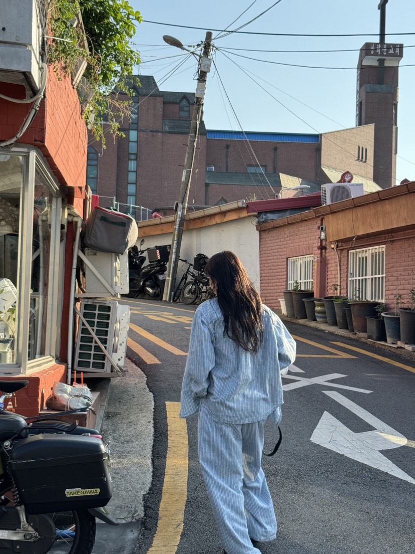 SUNDER MARKET東大門代購女士新品真品時尚休閑襯衫蕾絲衫SUNDER MARKET襯衫/蕾絲衫