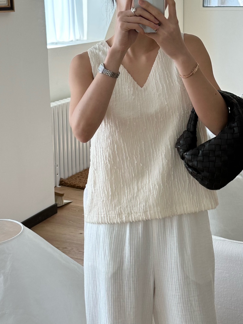 LE VASE東大門直郵女裝新款真品時尚人氣推薦25春夏吊帶背心LE VASE吊帶/背心圖色3