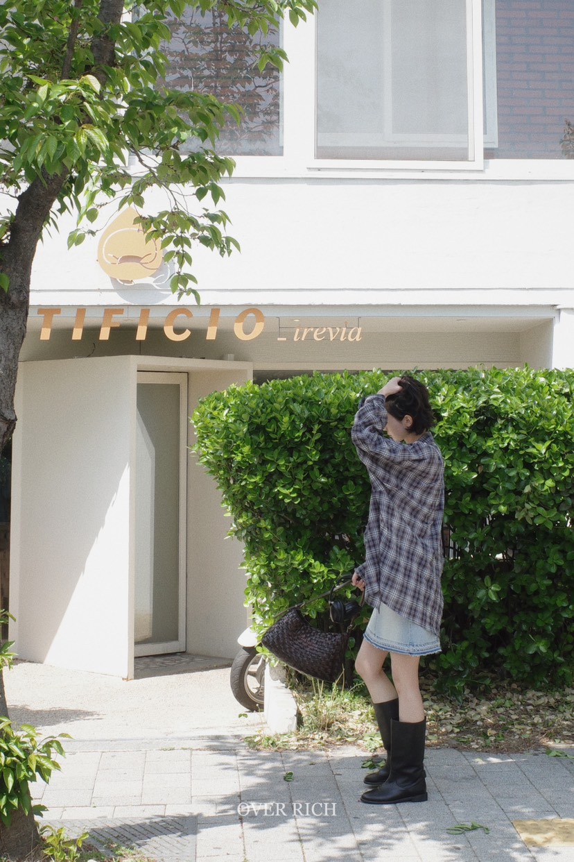 OVER RICH韓國代購女裝新款推薦25春夏職業襯衫蕾絲衫格紋OVER RICH襯衫/蕾絲衫