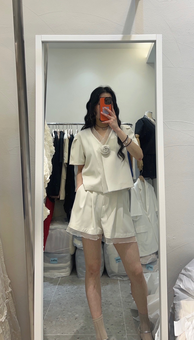 ROU.TINE東大門實拍女裝新款人氣推薦休閑時尚熱賣襯衫蕾絲衫ROU.TINE襯衫/蕾絲衫
