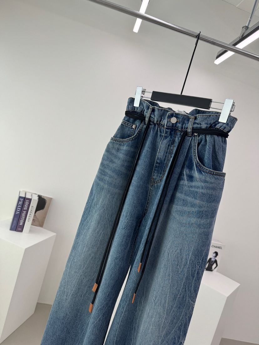 RED-A東大門直郵女士新品熱賣時尚職業真品人氣休閑牛仔褲RED-A牛仔褲