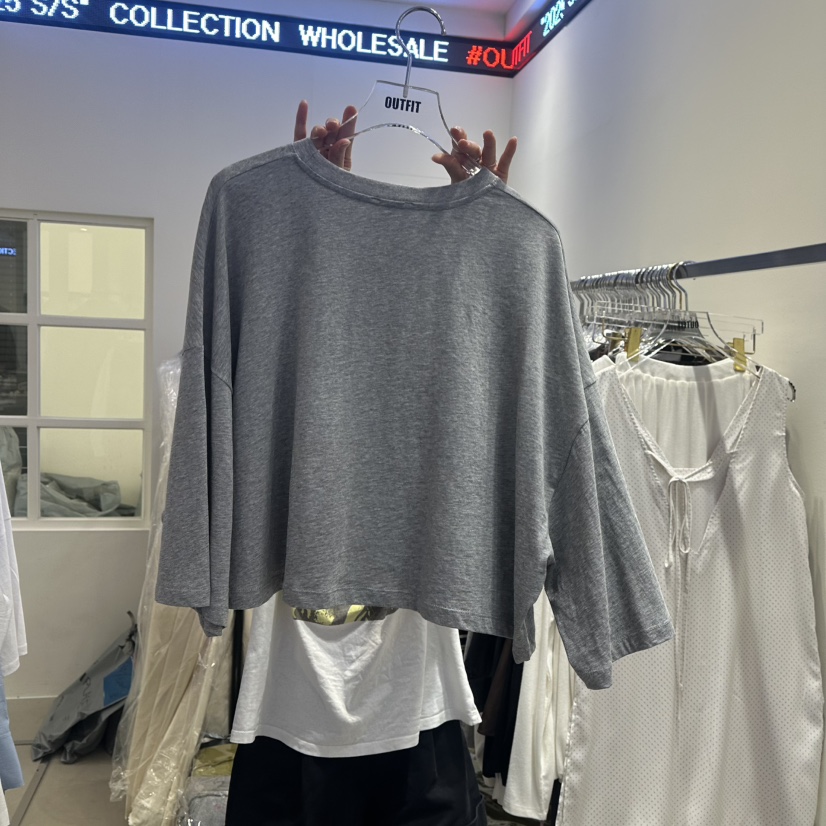 OUTFIT東大門代購女裝新品25春夏時尚推薦職業人氣真品長袖T恤OUTFIT長袖T恤