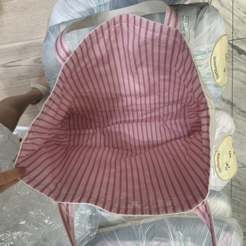 OURMOMENT東大門實拍女裝新款真品25春夏職業人氣單肩斜跨包OURMOMENT單肩/斜跨包