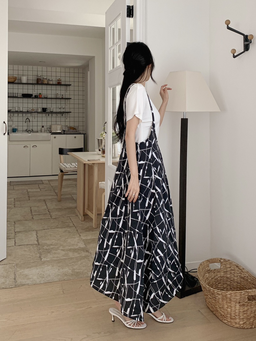 VERNI韓國直郵㊣女裝新款25春夏休閑時尚推薦連衣裙不含內搭VERNI連衣裙