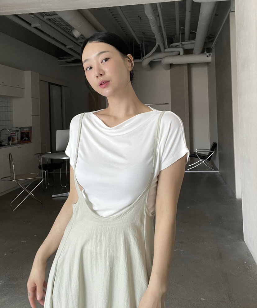 VERNI韓國直郵㊣女裝新款人氣25春夏時尚推薦休閑熱賣T恤VERNIT恤