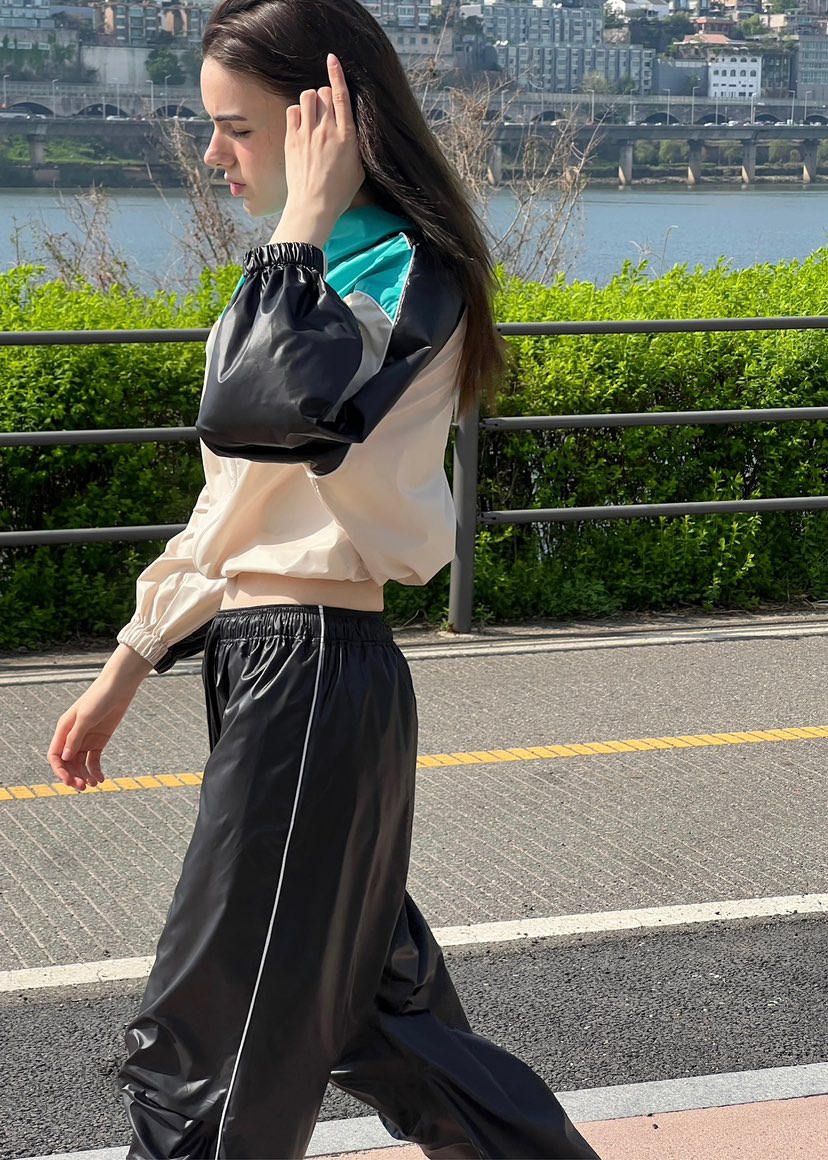 ANOTHER AVENUE韓國直郵㊣東大門實拍女裝新品休閑夾克連帽衫短款ANOTHER AVENUE夾克