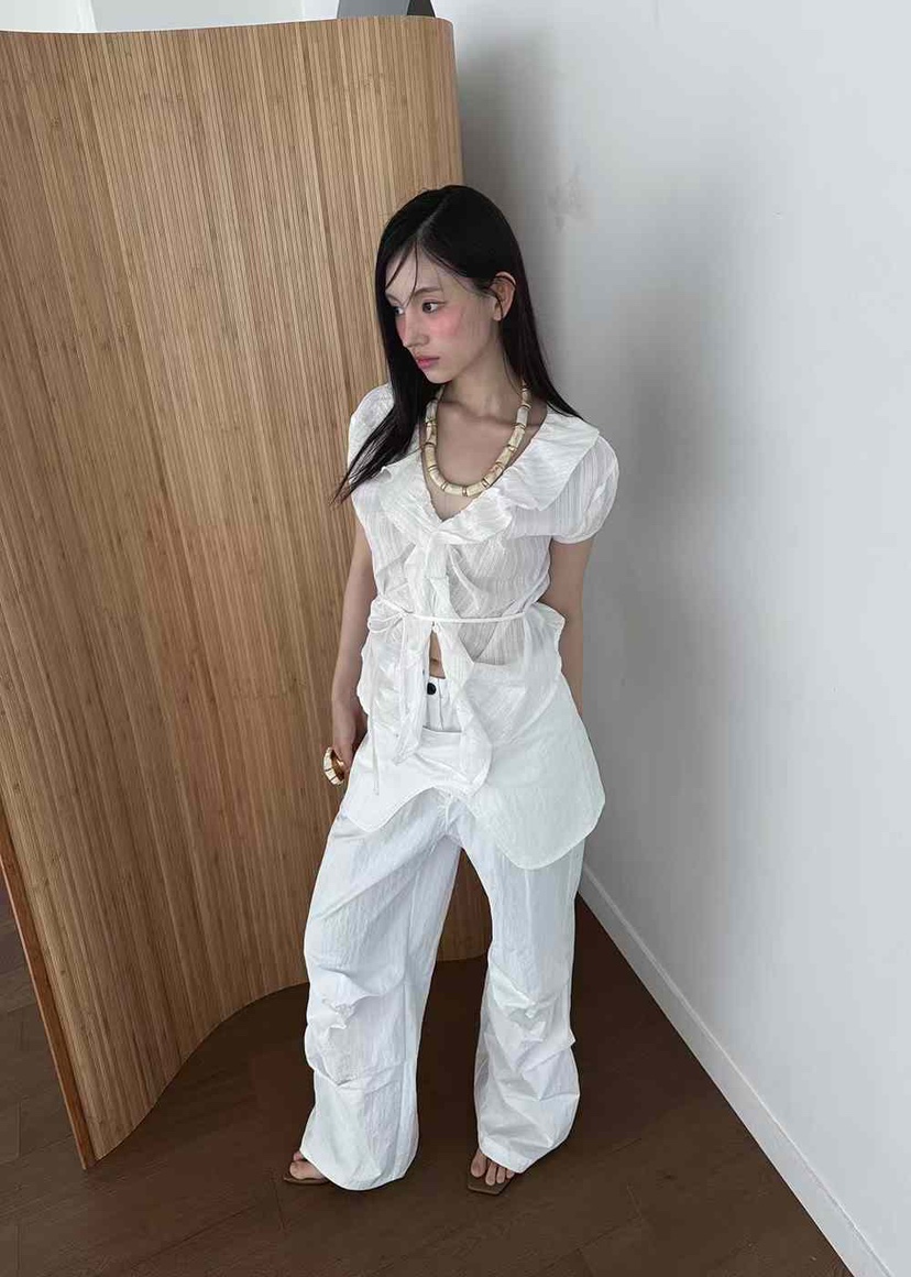 FOUNDATION韓國直郵㊣女裝新品熱賣人氣時尚襯衫蕾絲衫含腰繩FOUNDATION襯衫/蕾絲衫