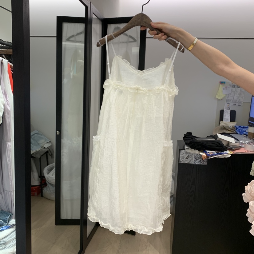 LOVE PULL韓國直郵㊣女裝新品熱賣推薦25春夏時尚連衣裙緞面LOVE PULL連衣裙
