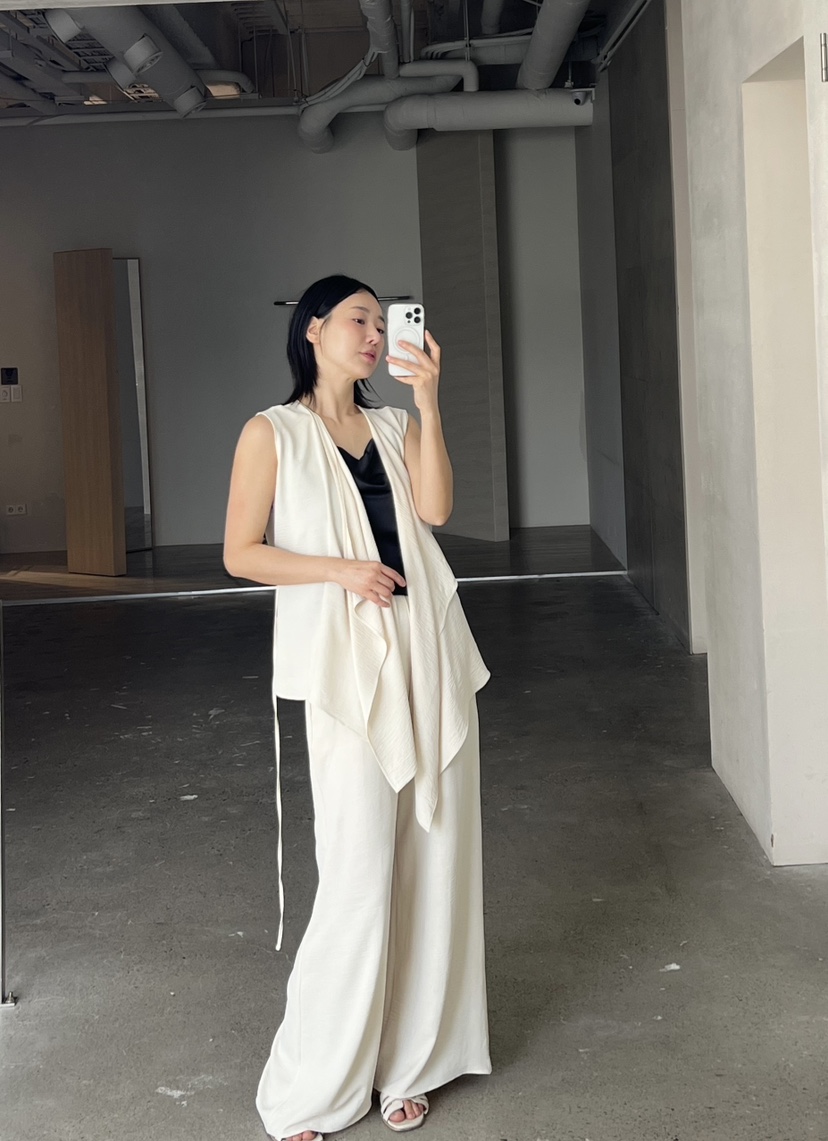 VERNI韓國直郵㊣東大門實拍女裝新品熱賣休閑人氣馬甲含腰繩VERNI馬甲