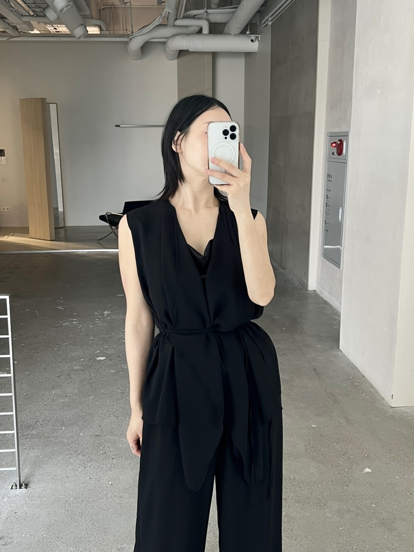 VERNI韓國直郵㊣東大門實拍女裝新品熱賣休閑人氣馬甲含腰繩VERNI馬甲
