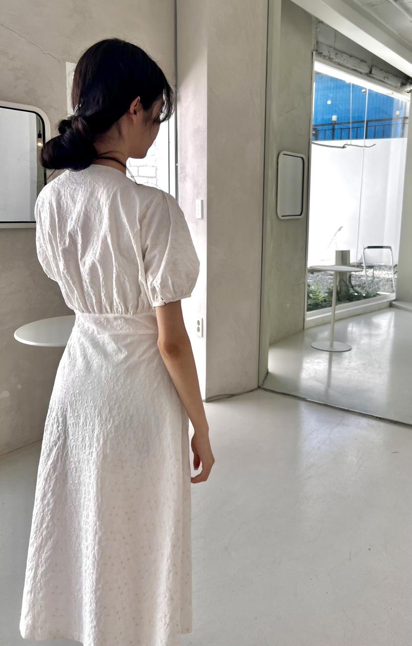 AVEC-OT韓國代購女裝新款25春夏推薦真品休閑時尚人氣連衣裙AVEC-OT連衣裙