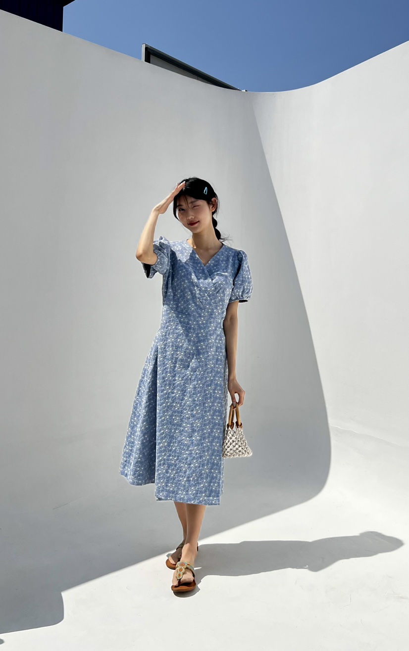 AVEC-OT韓國代購女裝新款25春夏推薦真品休閑時尚人氣連衣裙AVEC-OT連衣裙