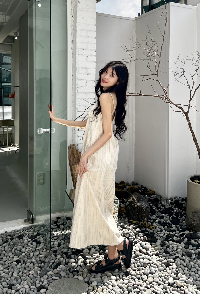 AVEC-OT韓國直郵女裝新款休閑推薦人氣時尚連衣裙不含內搭AVEC-OT連衣裙