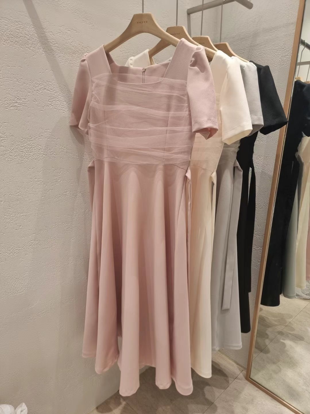 EEYOU韓國直郵女士新品推薦休閑25春夏職業時尚真品連衣裙長款EEYOU連衣裙圖色3左三色