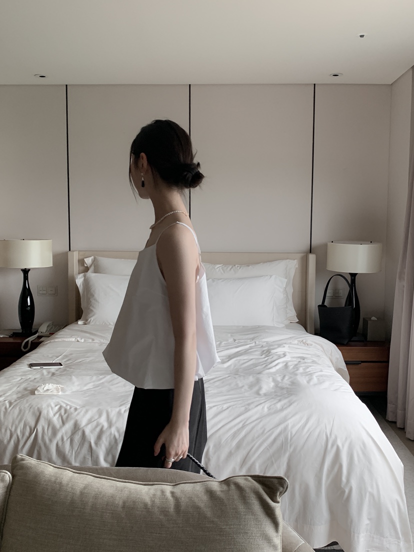 LE BUTTER韓國直郵女士新品推薦人氣休閑真品25春夏吊帶背心LE BUTTER吊帶/背心
