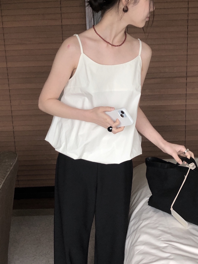 LE BUTTER韓國直郵女士新品推薦人氣休閑真品25春夏吊帶背心LE BUTTER吊帶/背心圖色2