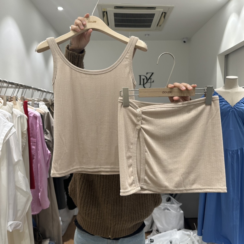 DOUZE韓國㊣直郵東大門代購女裝新品時尚推薦25春夏人氣套裝DOUZE套裝圖色2