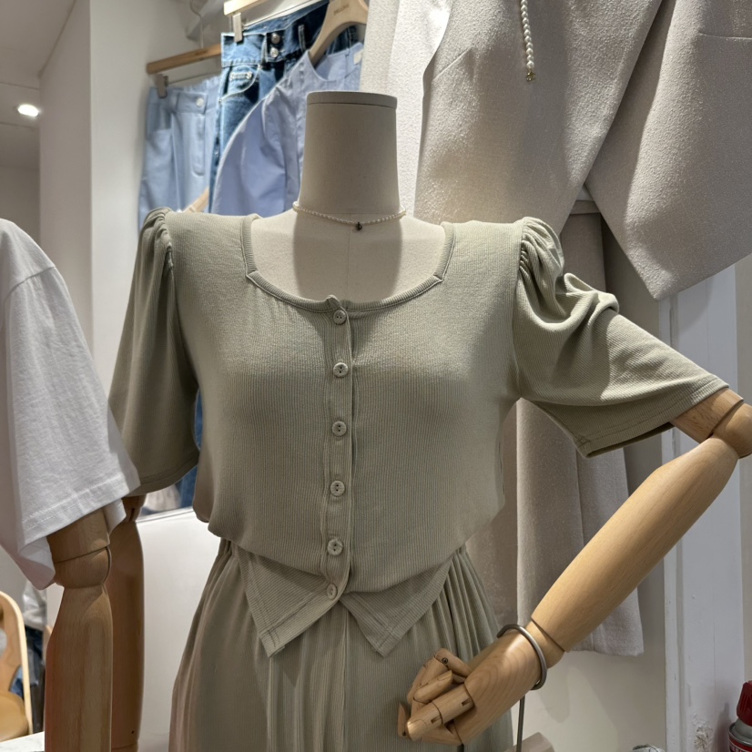 DELLING直郵韓國代購㊣女裝新品25春夏人氣推薦熱賣時尚針織衫DELLING針織衫圖色1