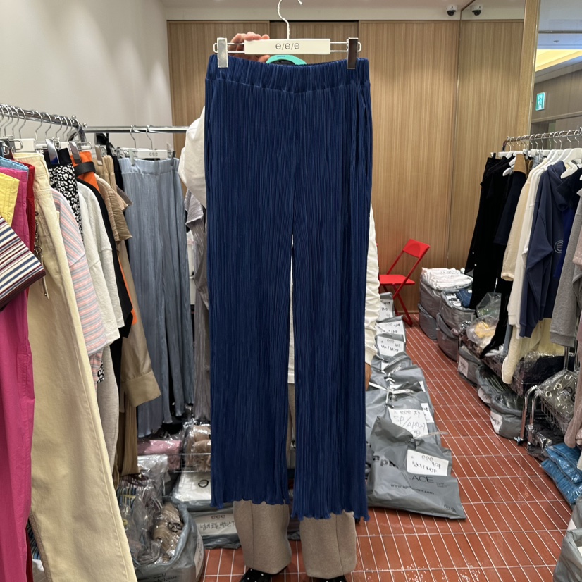 E/E/E韓國直郵㊣東大門實拍女裝新品熱賣25春夏休閑褲褶皺E/E/E休閑褲圖色4