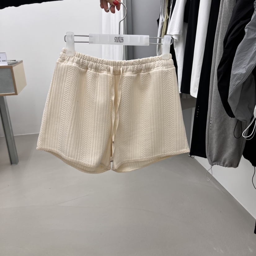 STAINLESS韓國直郵㊣東大門實拍女裝新款人氣25春夏短褲蕾絲STAINLESS短褲圖色1