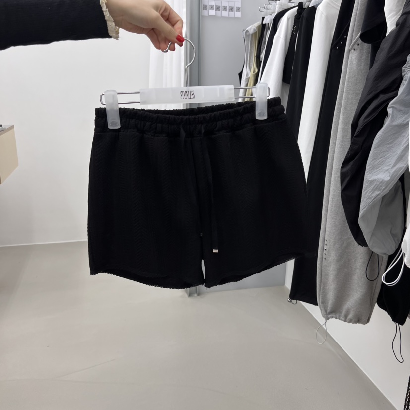 STAINLESS韓國直郵㊣東大門實拍女裝新款人氣25春夏短褲蕾絲STAINLESS短褲圖色2