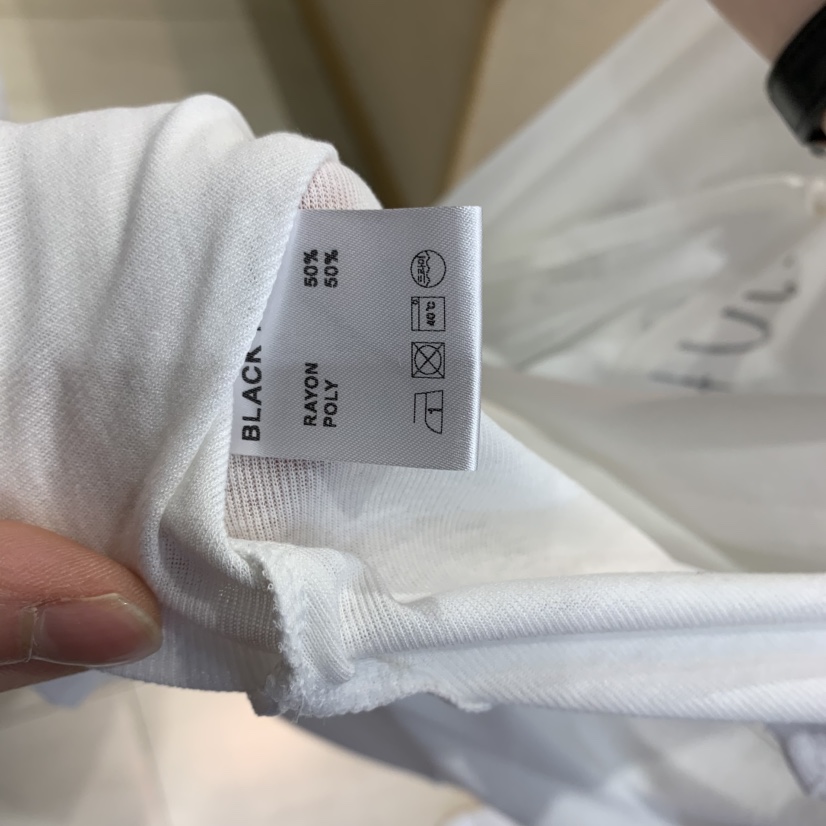 BLACKFRIDAY東大門直郵女裝新品人氣25春夏熱賣真品推薦T恤BLACK FRIDAYT恤