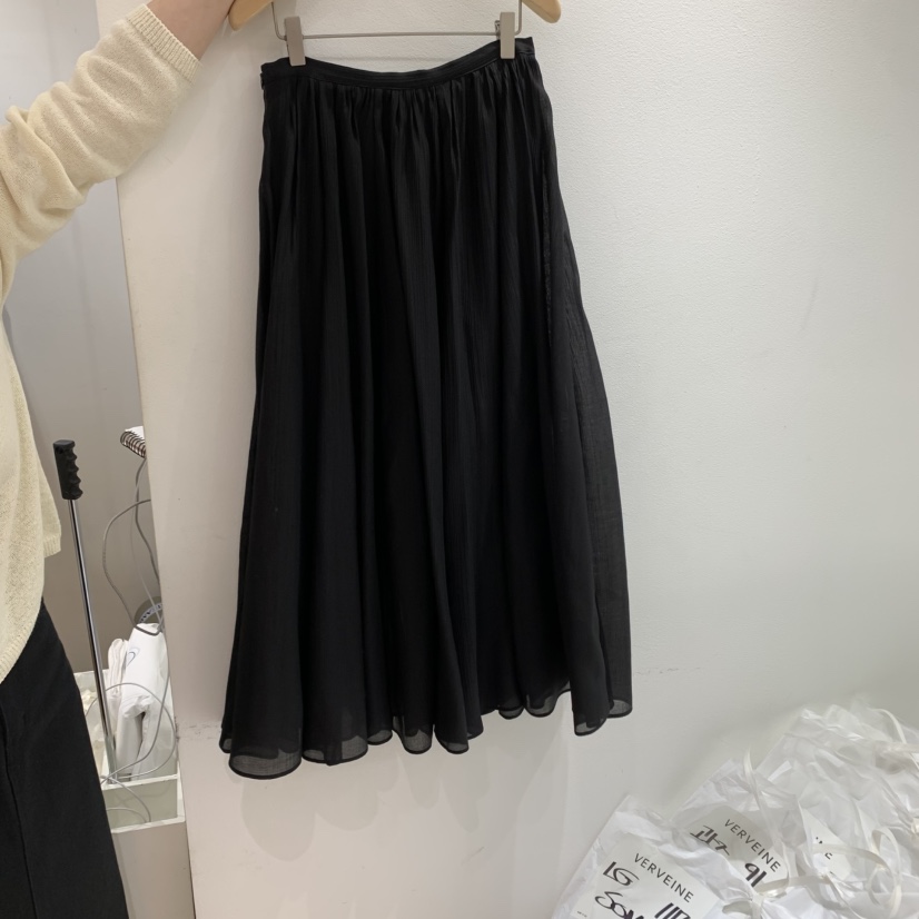 VERVEINE東大門直郵女裝新品熱賣真品半身裙中短裙天絲褶皺VERVEINE半身裙/中短裙