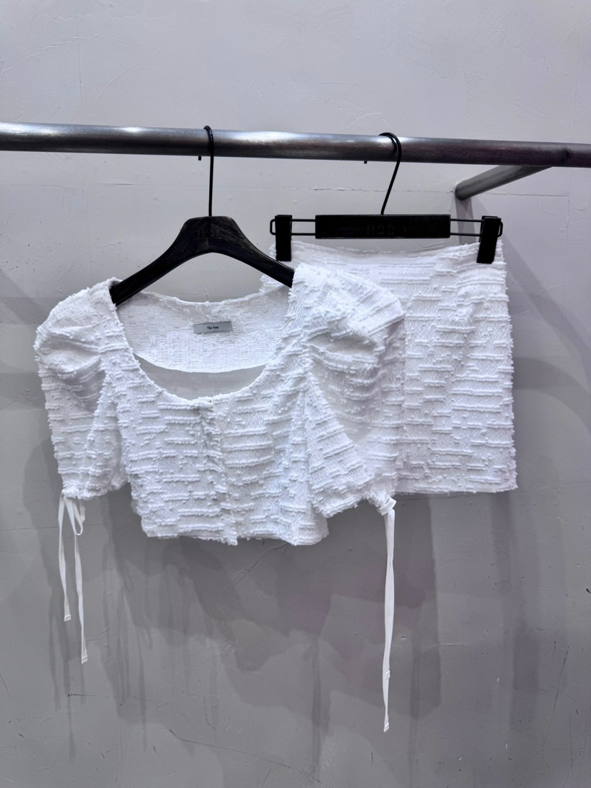 NOB東大門代購女裝新款人氣時尚真品熱賣推薦休閑套裝兩件套AMOEBA套裝圖色1