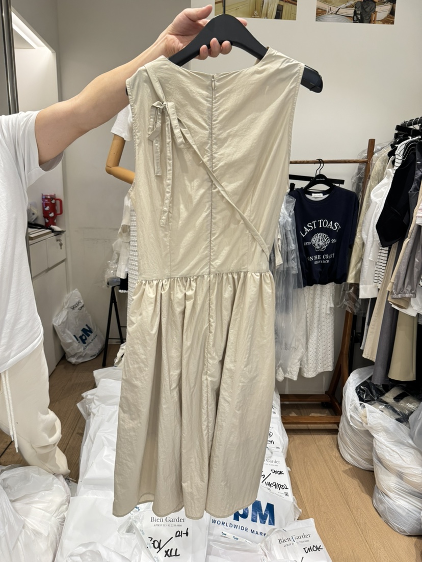 BIEN GARDER東大門直郵女士新款時尚職業休閑人氣推薦連衣裙BIEN GARDER連衣裙