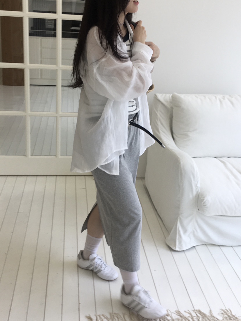 SPREAD韓國代購女士新款真品推薦職業人氣熱賣襯衫蕾絲衫亞麻SPREAD襯衫/蕾絲衫