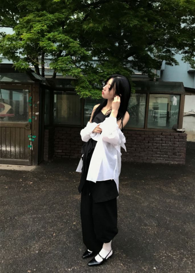 LIVE FOREVER韓國直郵女士新品25春夏熱賣職業人氣襯衫蕾絲衫LIVE FOR_EVER襯衫/蕾絲衫