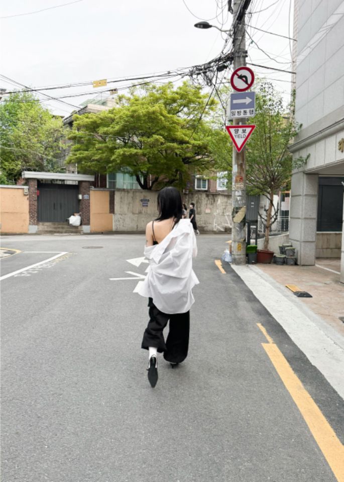 LIVE FOREVER韓國直郵女士新品25春夏熱賣職業人氣襯衫蕾絲衫LIVE FOR_EVER襯衫/蕾絲衫