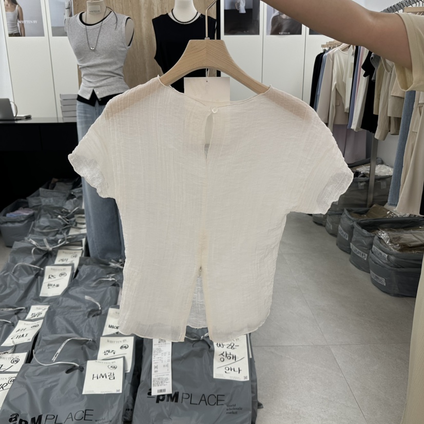 WRITTEN BY韓國直郵女裝新品真品職業時尚襯衫蕾絲衫天絲褶皺WRITTEN BY襯衫/蕾絲衫