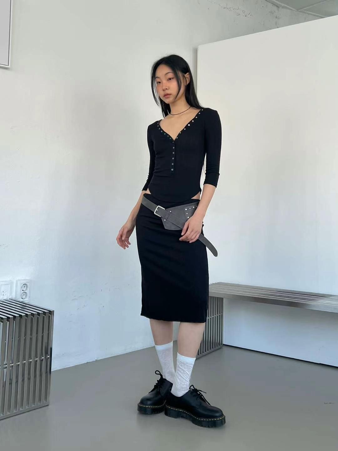 ASKHAKI韓國直郵女士新款25春夏推薦時尚職業真品人氣長袖T恤ASKHAKI長袖T恤