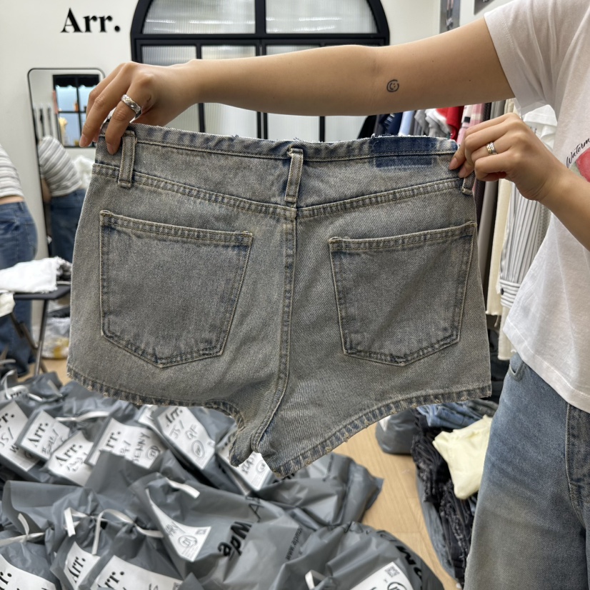 ARR韓國直郵㊣東大門實拍女裝新品熱賣人氣短褲不含腰帶緊身ARR短褲