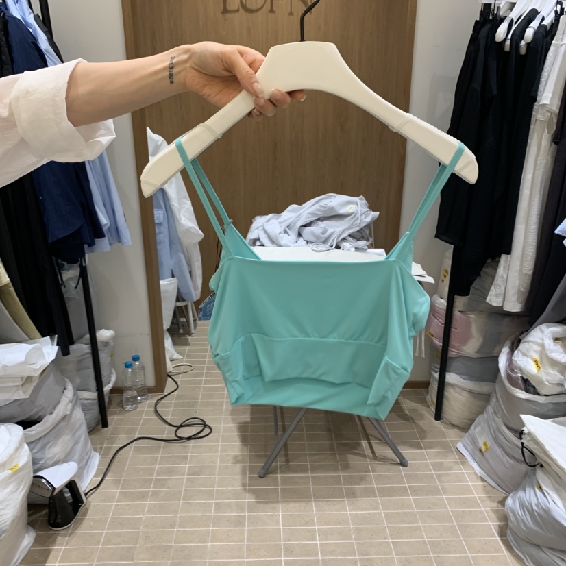 LOFN韓國直郵女裝新款人氣職業熱賣真品推薦25春夏吊帶背心LOFN吊帶/背心