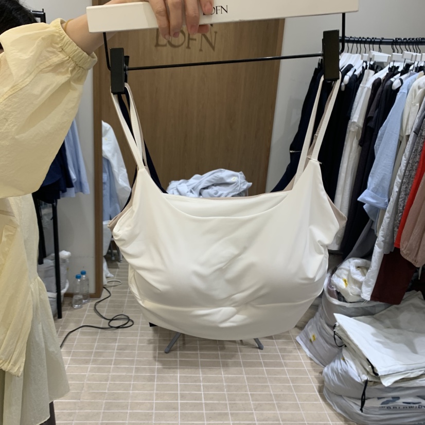 LOFN韓國直郵女裝新款人氣職業熱賣真品推薦25春夏吊帶背心LOFN吊帶/背心圖色2