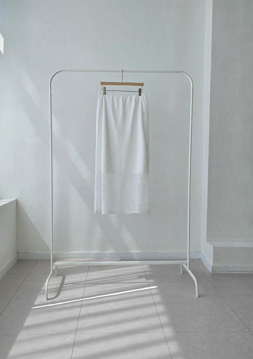 J SHOP東大門直郵女裝新品真品職業時尚熱賣休閑人氣長裙蕾絲J_SHOP長裙圖色1