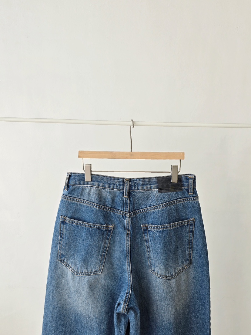 J SHOP東大門代購女裝新品真品時尚熱賣25春夏休閑職業牛仔褲J_SHOP牛仔褲