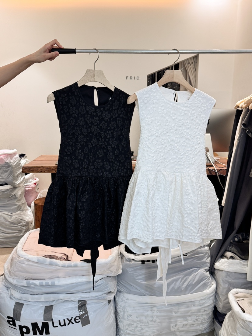 FRIC東大門實拍女士新品人氣時尚休閑真品推薦職業吊帶背心FRIC吊帶/背心