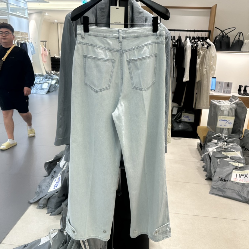 BLOSSOM東大門直郵女裝新品時尚人氣職業真品25春夏牛仔褲短款BLOSSOM牛仔褲