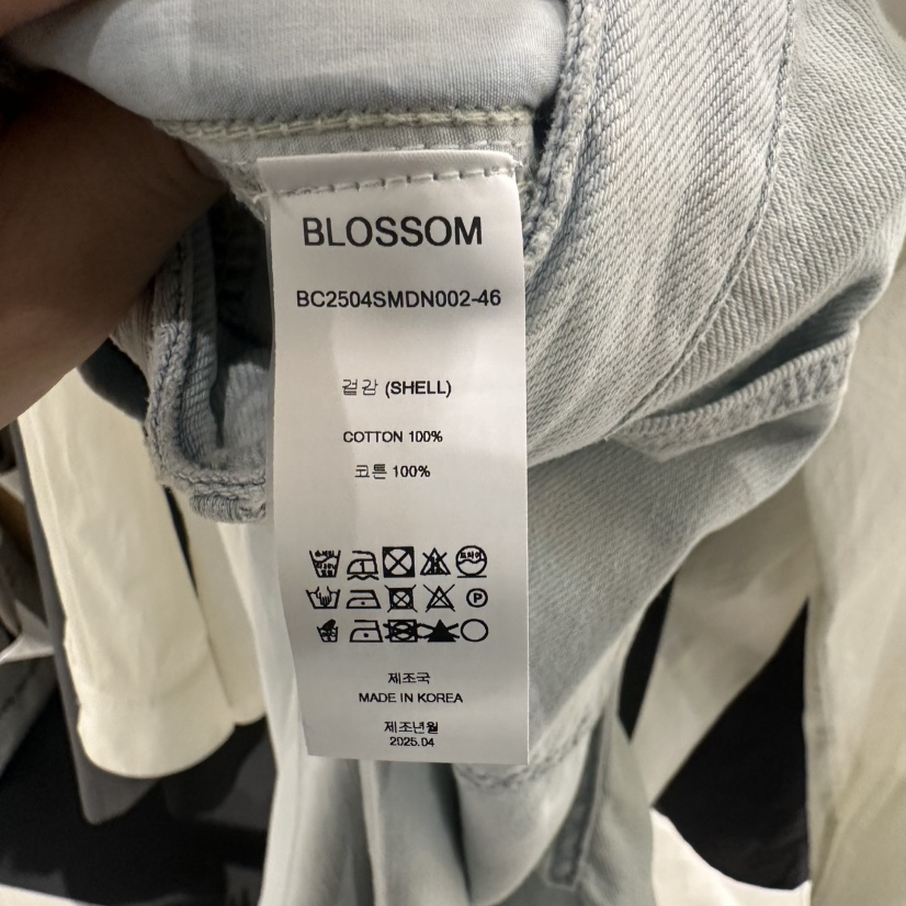 BLOSSOM東大門直郵女裝新品時尚人氣職業真品25春夏牛仔褲短款BLOSSOM牛仔褲