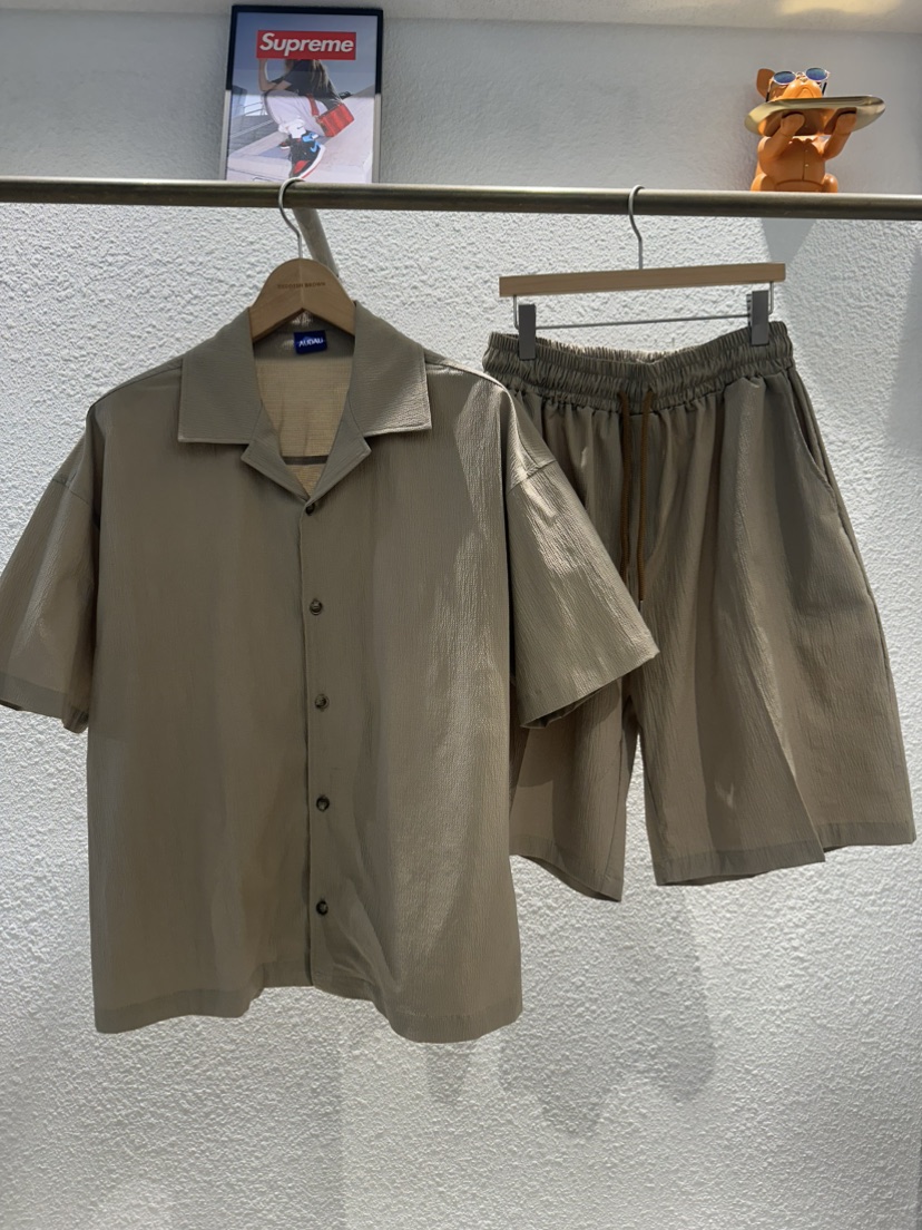 REDDISH BROWN韓國直郵㊣東大門實拍女裝新款人氣襯衫蕾絲衫REDDISH BROWN襯衫/蕾絲衫