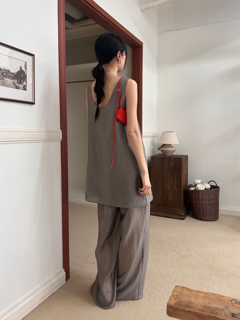 ME MO韓國㊣直郵東大門代購女裝新款時尚熱賣推薦吊帶背心ME MO吊帶/背心