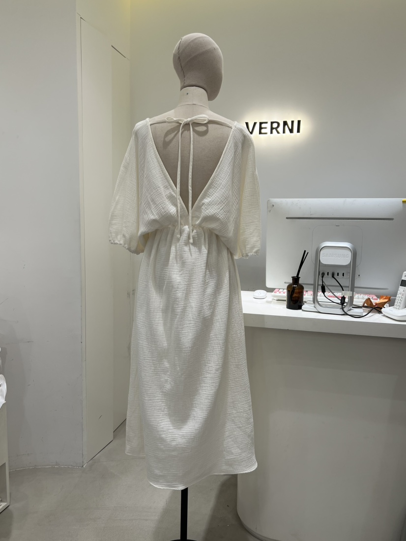 VERNI東大門直郵女裝新款25春夏推薦休閑熱賣人氣時尚連衣裙VERNI連衣裙